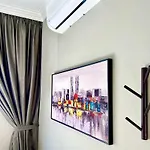 Serindu Cozy Mslim Homestay With Private Pool And Bbq