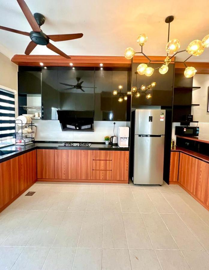 Serindu Cozy Mslim Homestay With Private Pool And Bbq