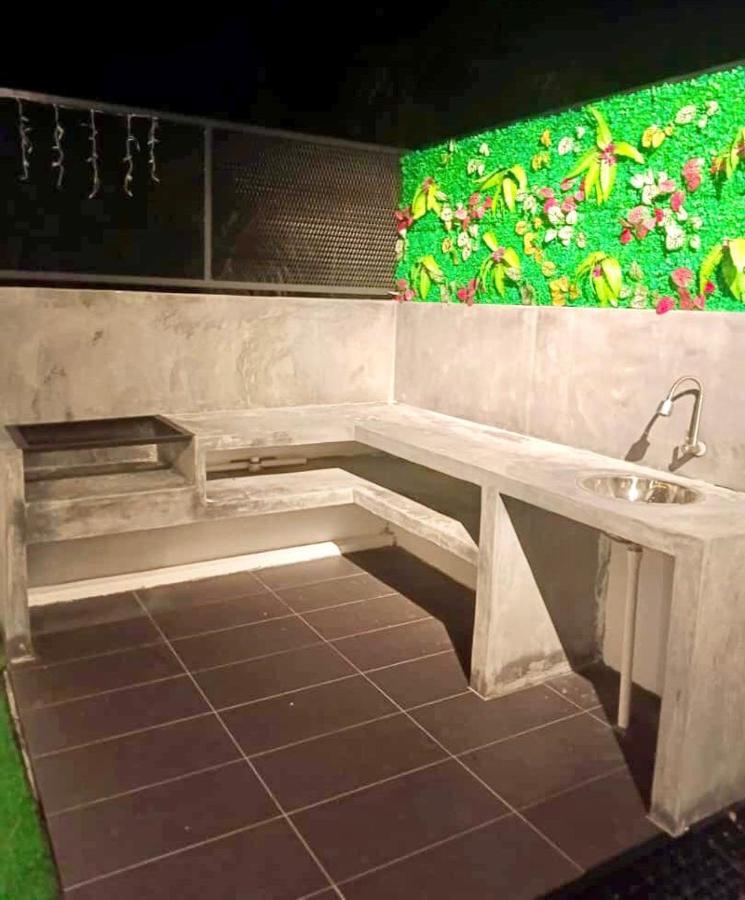 Serindu Cozy Mslim Homestay With Private Pool And Bbq Rumah percutian Port Dickson